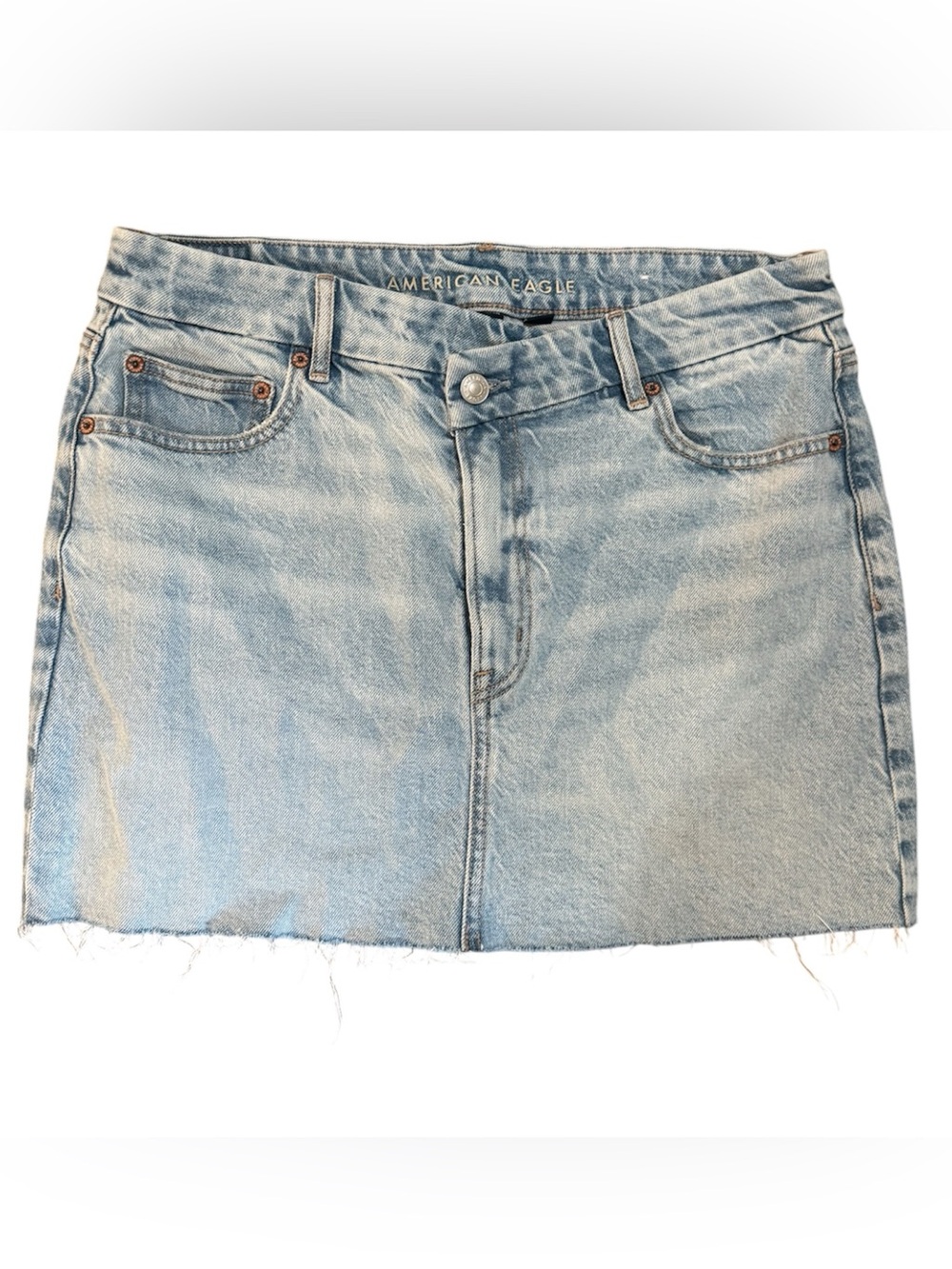 NWOT American Eagle Women’s Light Wash Denim Distressed Y2K Fall Mini Skirt 12